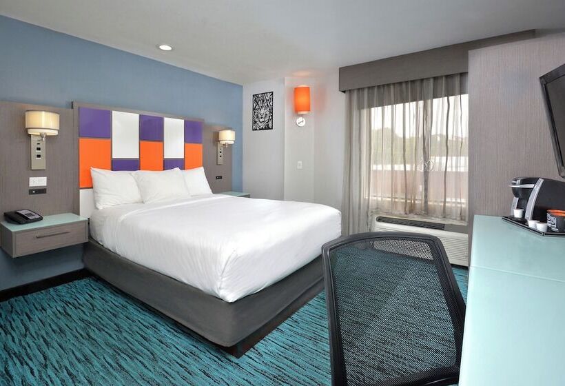 هتل Inn At Clemson