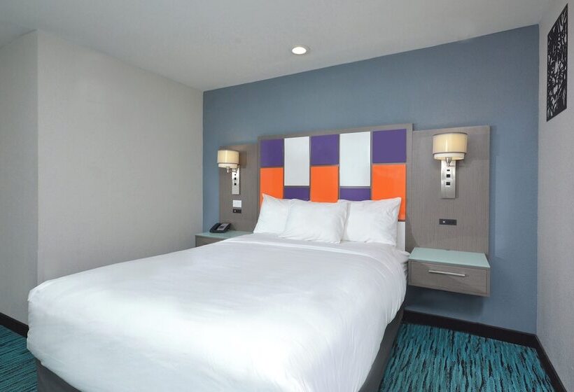 هتل Inn At Clemson