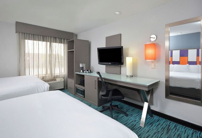 هتل Inn At Clemson