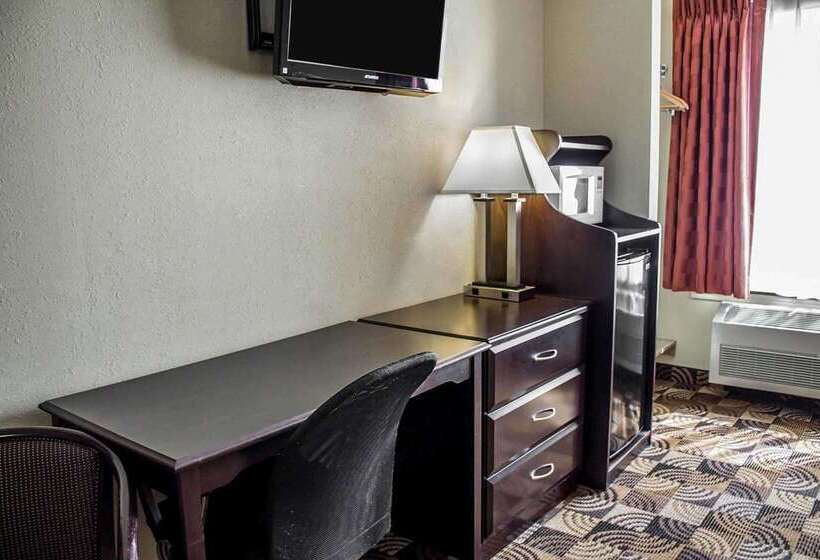 ホテル Quality Inn Brunswick Cleveland South