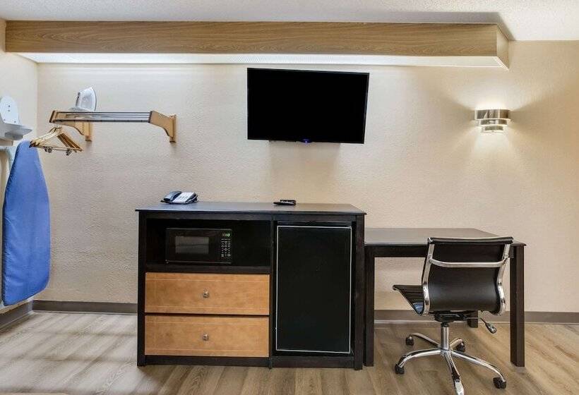 هتل Quality Inn Lees Summit  Kansas City