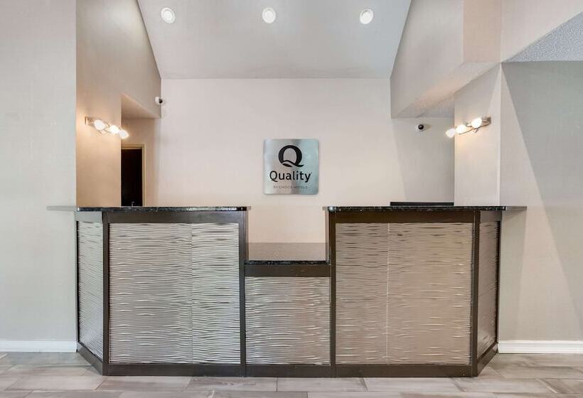 هتل Quality Inn Lees Summit  Kansas City