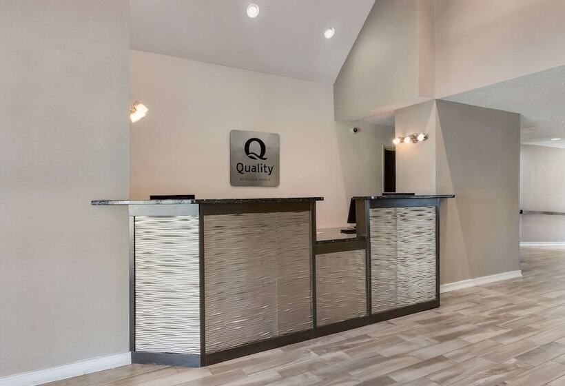 هتل Quality Inn Lees Summit  Kansas City