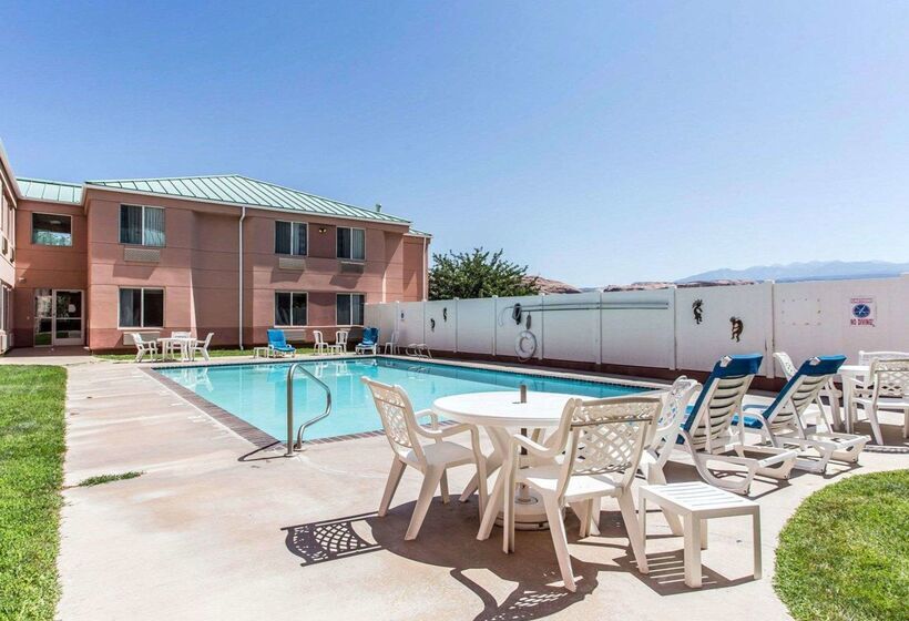 هتل Quality Inn Moab Slickrock Area