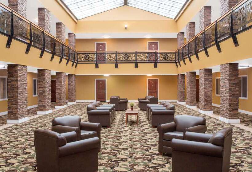 Ramada By Wyndham Elko Hotel At Stockmen S Casino