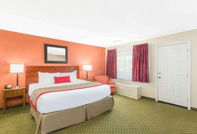 فندق Ramada By Wyndham Elko  At Stockmen S Casino