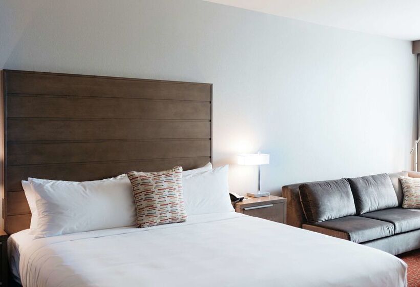 Revel Hotel Des Moines Urbandale, Tapestry Collection By Hilton