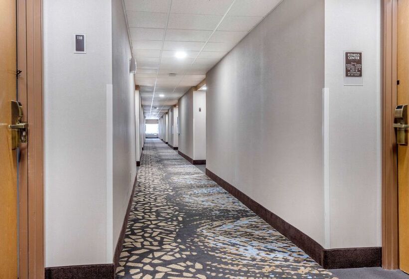 هتل Sleep Inn & Suites