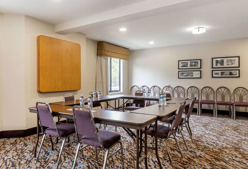 هتل Sleep Inn & Suites
