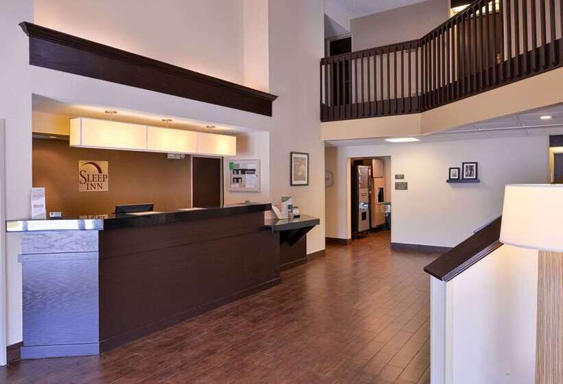 Отель Sleep Inn Fayetteville North