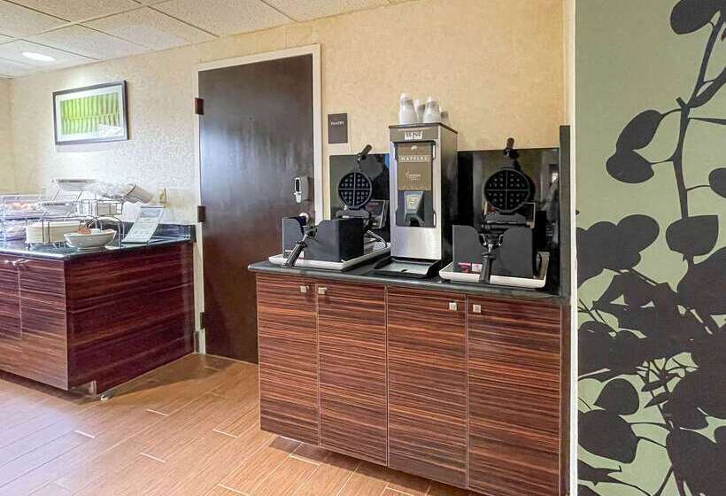 ホテル Sleep Inn Near Penn State