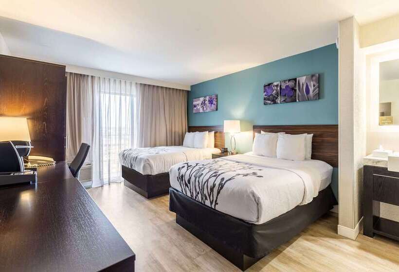 هتل Sleep Inn On The Beach