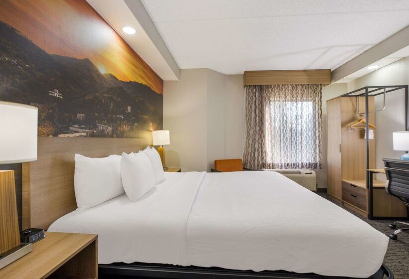 호텔 Clarion Pointe Sevierville Pigeon Forge