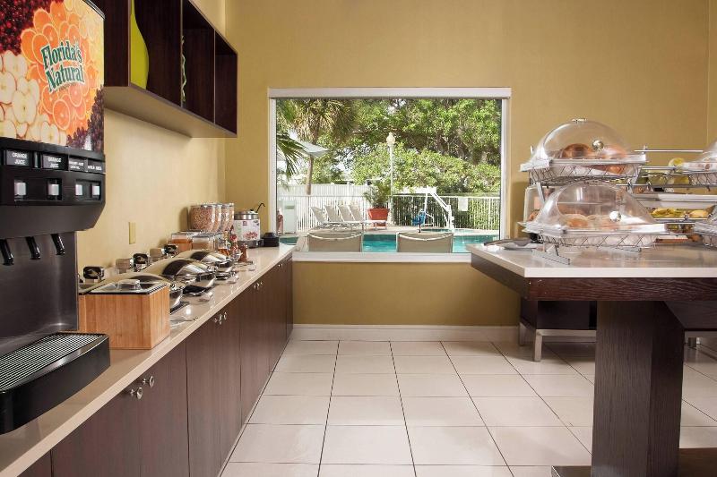 هتل Springhill Suites Fort Lauderdale Airport
