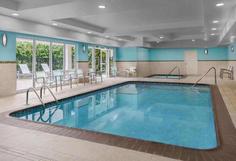 هتل Springhill Suites Providence West Warwick