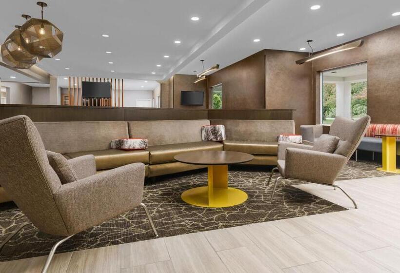 هتل Springhill Suites Providence West Warwick