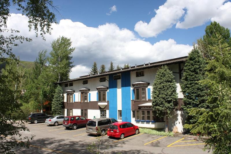 هتل St. Moritz Lodge & Condominiums