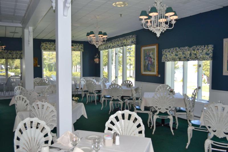 Отель Stafford's Bay View Inn