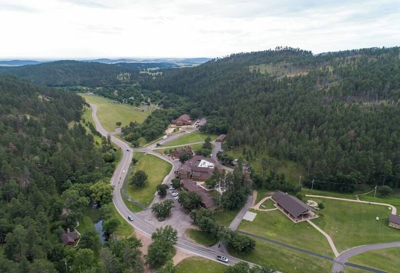 Hotel State Game Lodge At Custer State Park Resort