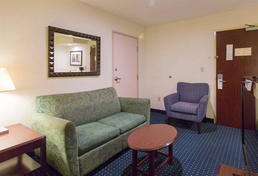 هتل Studios And Suites 4 Less Gum Road