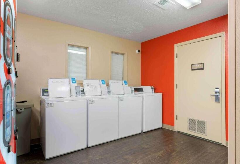 ホテル Suburban Studios Louisville East