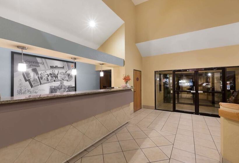 هتل Super 8 By Wyndham Midland