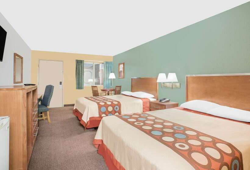 هتل Super 8 By Wyndham St. George Ut