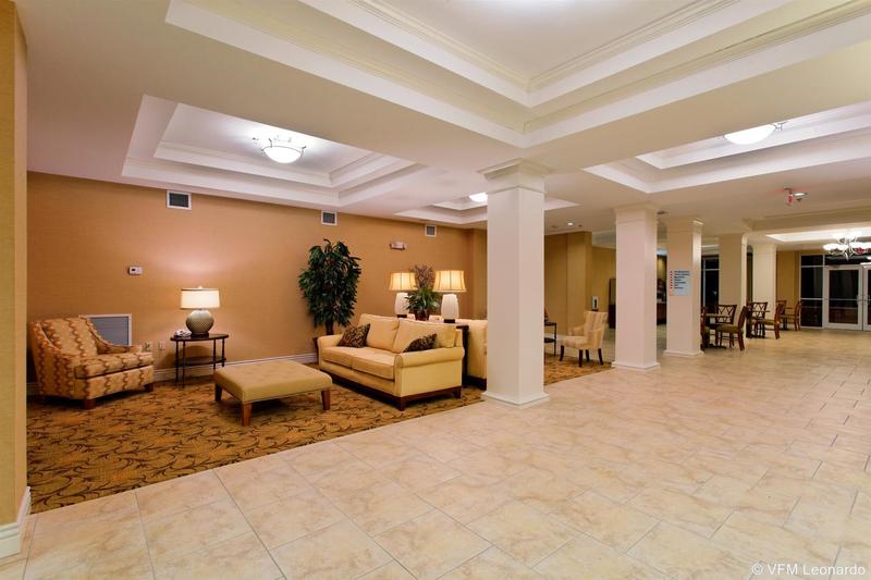 هتل The Inn At Long Beach