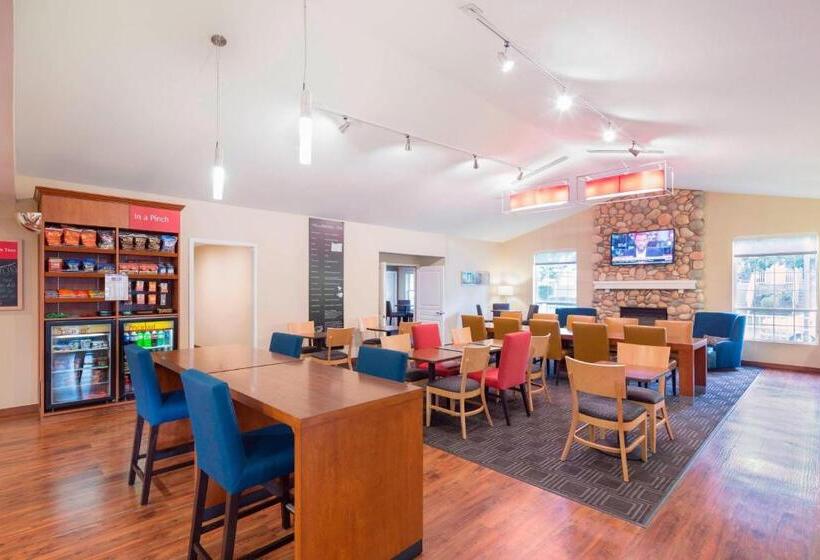 هتل Towneplace Suites By Marriott Portland Hillsboro