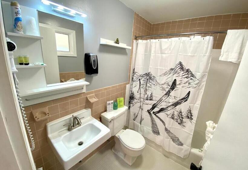 Snowdon Chalet Motel