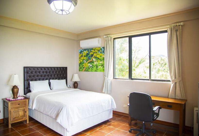 تختخواب و صبحانه Seven Color Sea View Villa