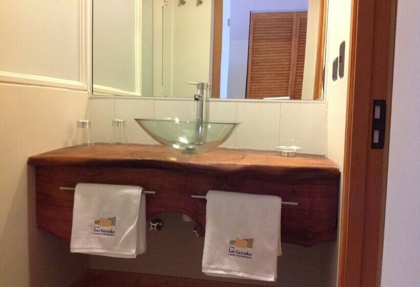 فندق Lodge Las Cascadas