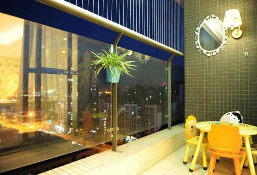 هتل Chengdu Charm City