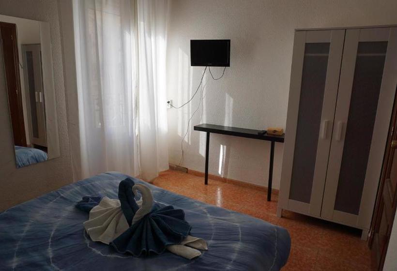 فندق صغير Guesthouse Namaste Central Rooms Valencia  Adults Only