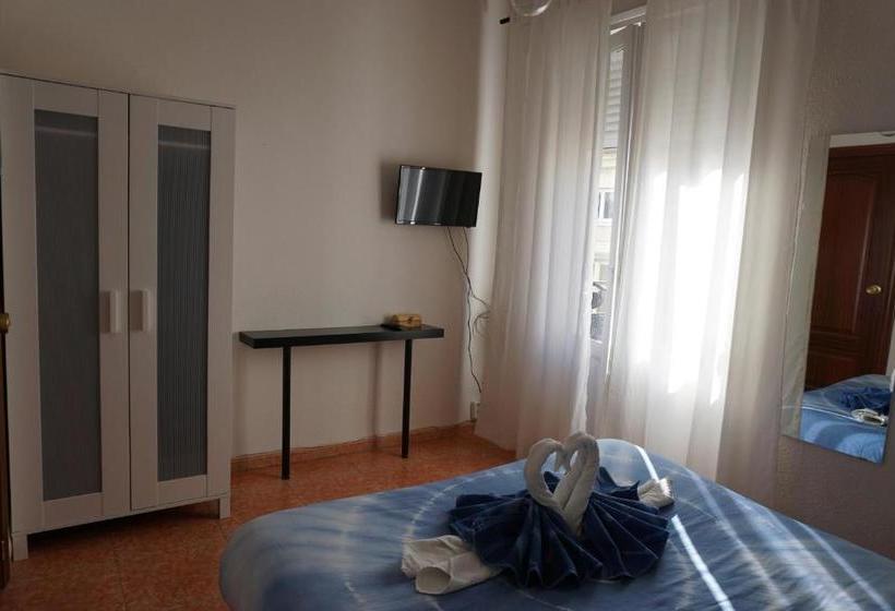 فندق صغير Guesthouse Namaste Central Rooms Valencia  Adults Only