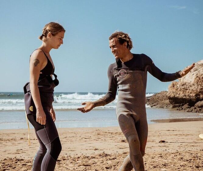 تختخواب و صبحانه Amayour Surf Hostel