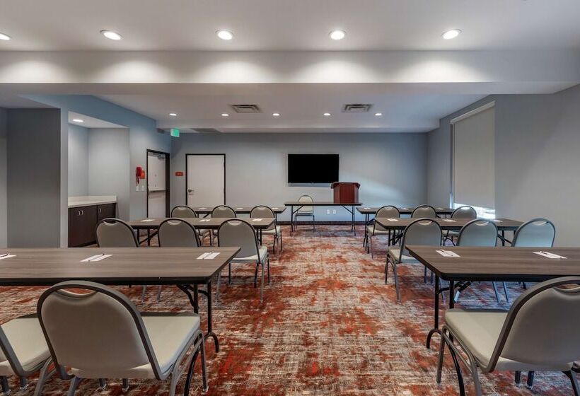 ホテル Best Western Plus Desert View Inn & Suites