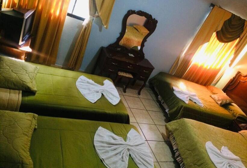 Hotel Cuna Maya B Y B
