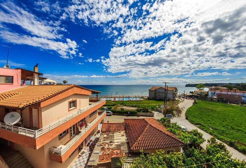 هتل Porto Planos Beach