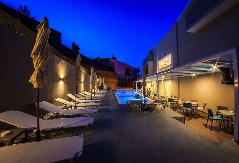 هتل Porto Planos Beach