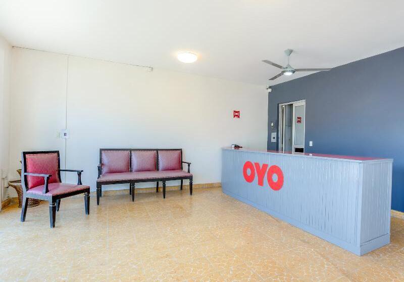 هتل Oyo  Cristal