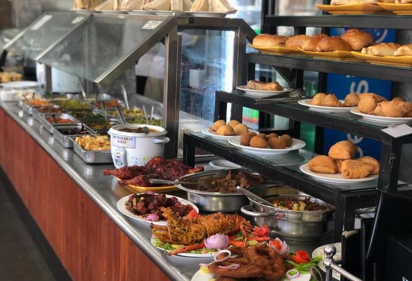 فندق Luxury Inn Matale