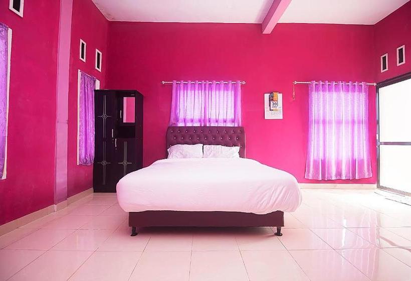 هتل Oyo 2888 Nayni Kost