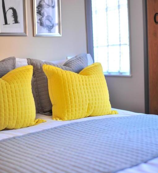 בית מלון כפרי The Herbalist Rooms