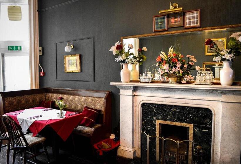 مبيت وإفطار Heatherlie House