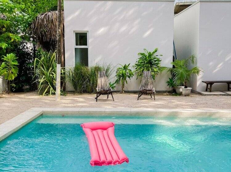 تختخواب و صبحانه Yaxa Hotel Nosara