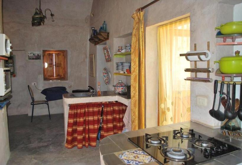 پانسیون Grand Sud, La Maison De Sable