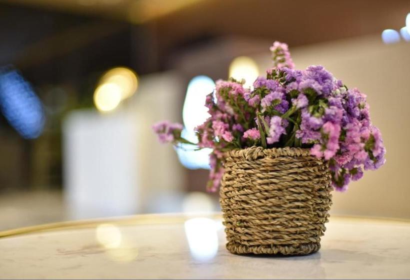 هتل Lavande Kunming Changshui Airport