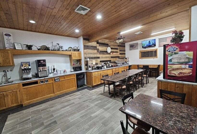 فندق Baymont Inn Baldwin