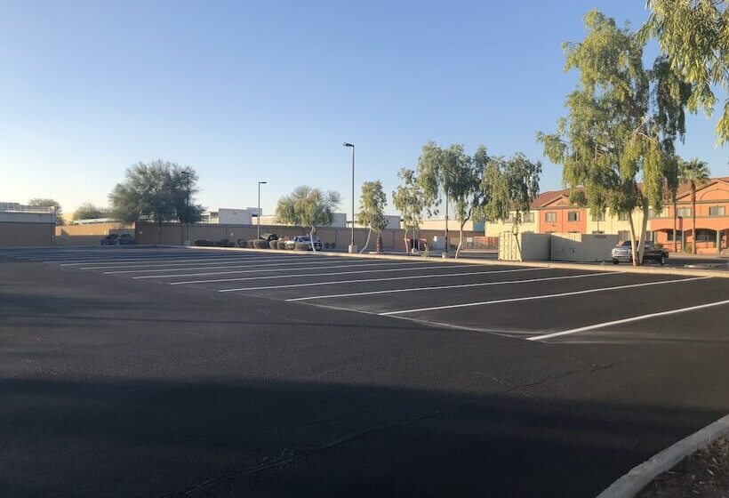 هتل Baymont By Wyndham Phoenix I10 Near 51st Ave